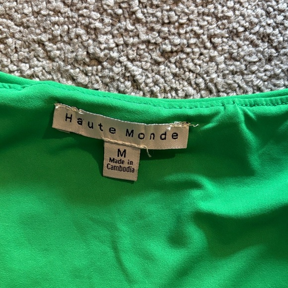 Haute Monde Green Square Neck Sleeveless Bodysuit. Size Medium - Picture 4 of 9